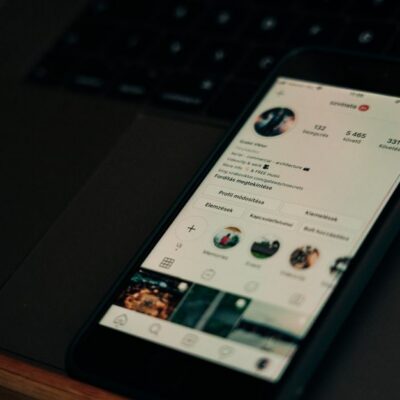 how to see who doesn't follow you back on instagram